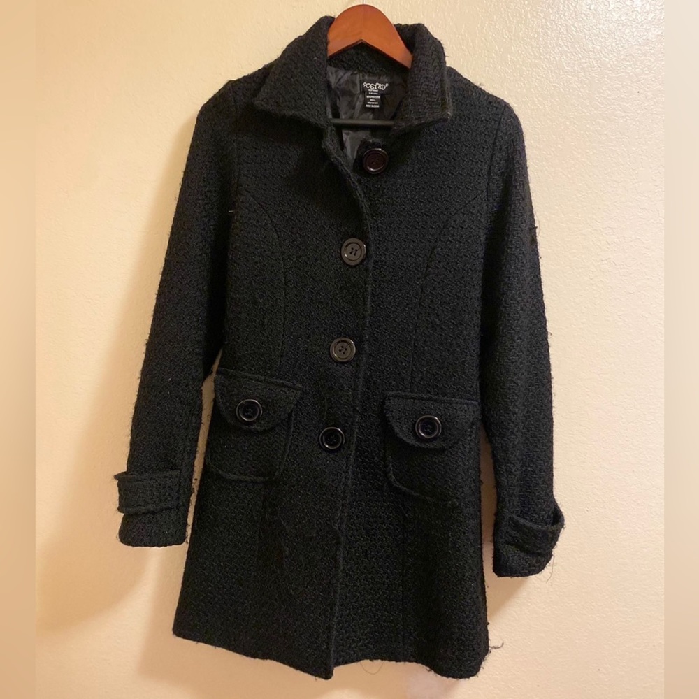 Junior’s Black Peacoat size large